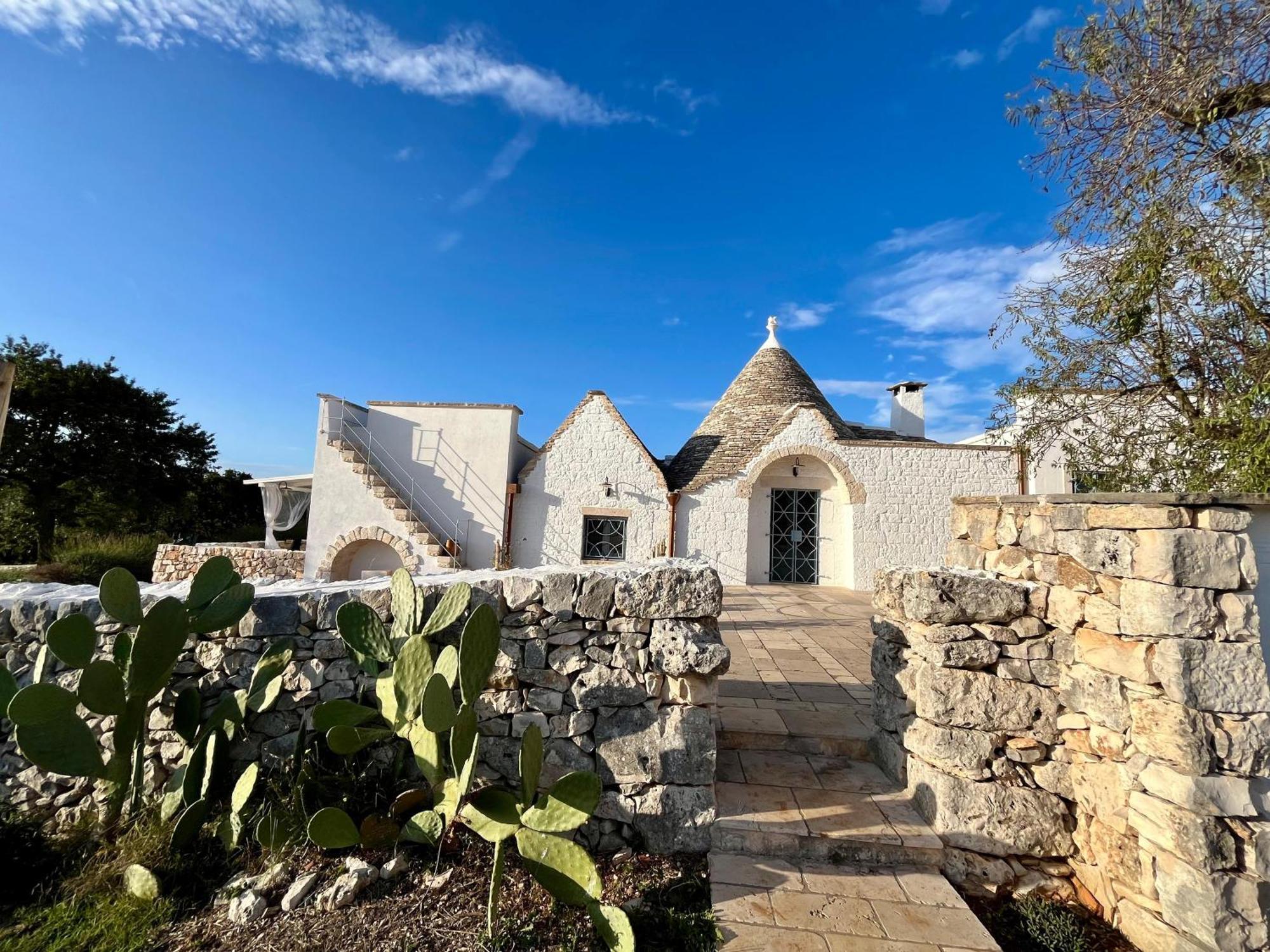 Trullo Dimora Podere Papilio Casa rural *